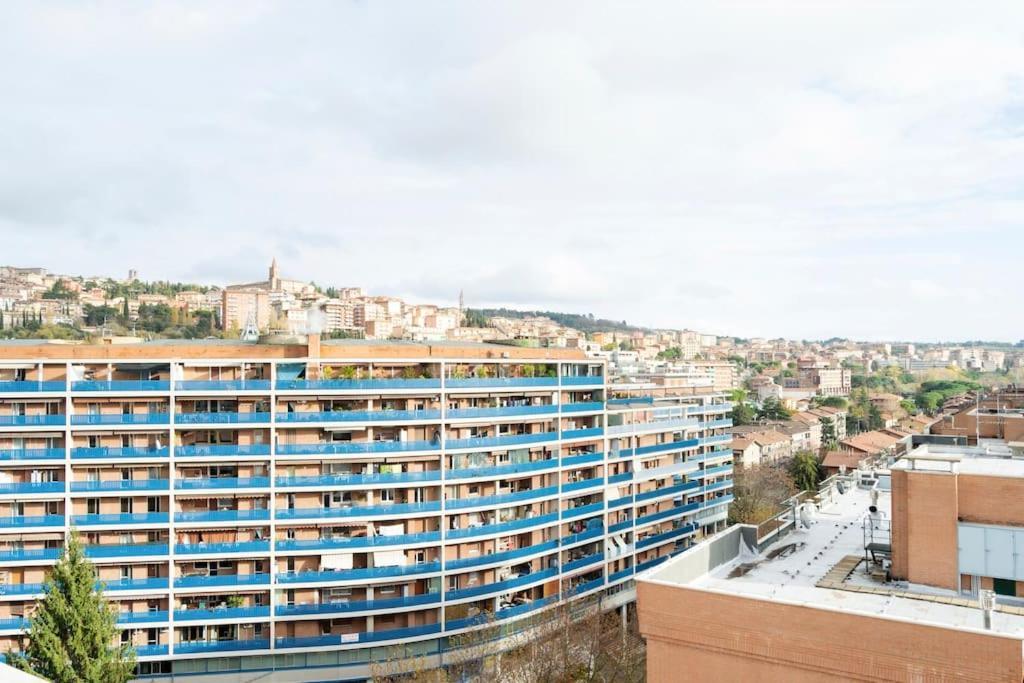 Exclusive Penthouse With 60 M2 Panoramic Terrace Apartment Perugia Luaran gambar