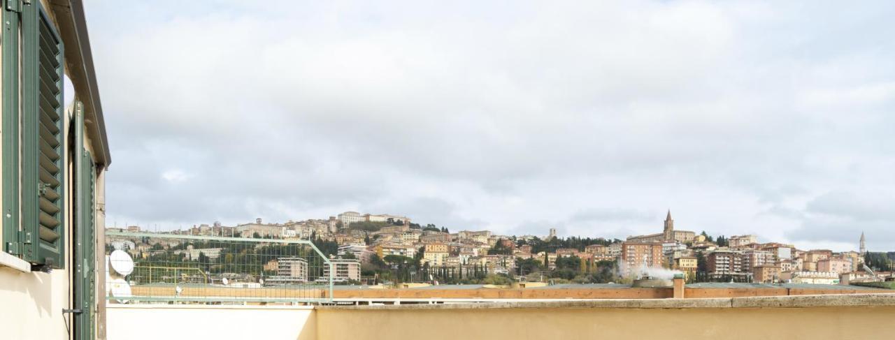 Exclusive Penthouse With 60 M2 Panoramic Terrace Apartment Perugia Luaran gambar